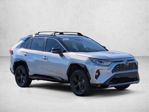 Used 2020 Toyota RAV4 XSE image 3
