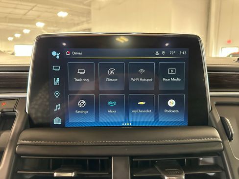 Used 2024 Chevrolet Suburban Z71 w/ Z71 Off-Road Package image 26