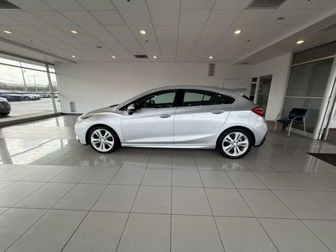 Used 2017 Chevrolet Cruze Premier w/ RS Package image 6