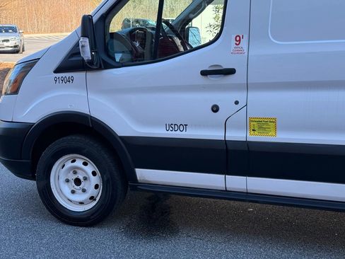 Used 2019 Ford Transit 150 148 Medium Roof image 10