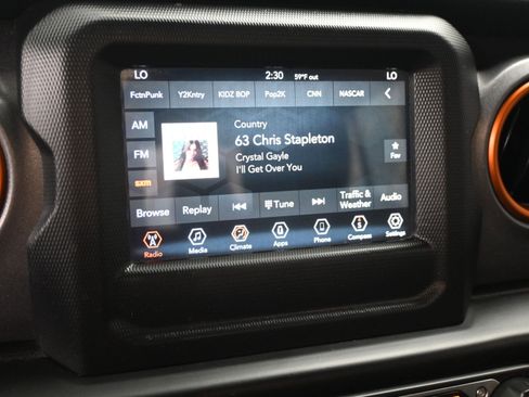 Used 2020 Jeep Gladiator Mojave image 12