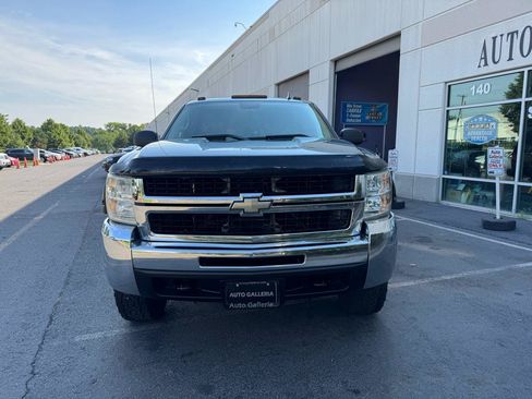 Used 2010 Chevrolet Silverado 2500 LT AWD/4WD image 3