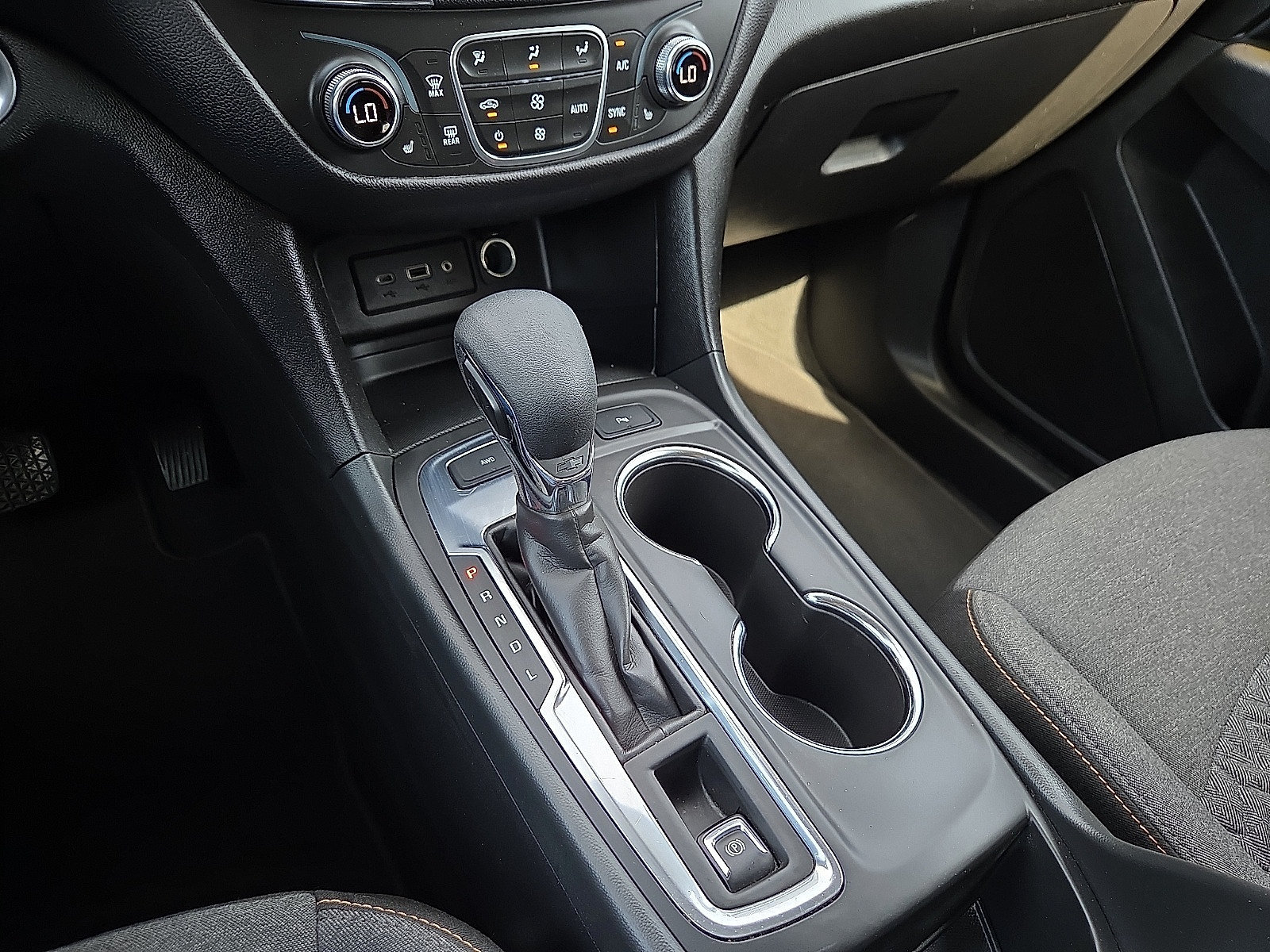 Certified 2024 Chevrolet Equinox LT AWD/4WD image 25