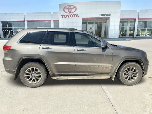 Used 2016 Jeep Grand Cherokee Limited w/ Luxury Group II AWD/4WD image 2