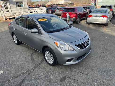 Used 2012 Nissan Versa SV w/ Convenience Pkg image 15