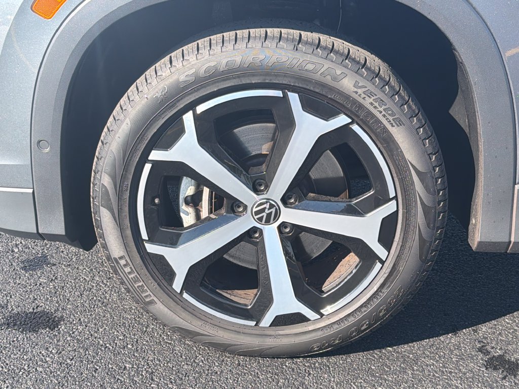 Certified 2026 Volkswagen Tiguan SE AWD/4WD image 30