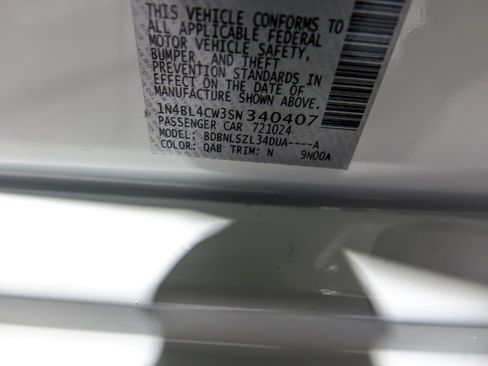 Used 2025 Nissan Altima 2.5 SR image 33