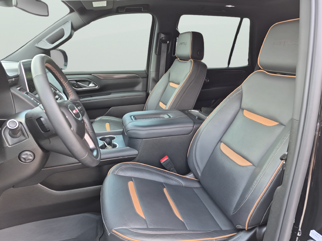 Used 2024 GMC Yukon AT4 w/ AT4 Premium Plus Package AWD/4WD image 18