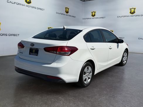Used 2017 Kia Forte LX image 5