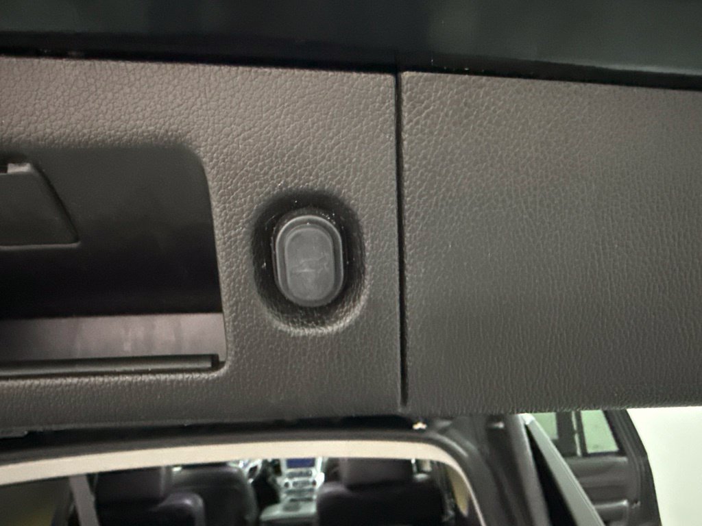 Used 2016 GMC Yukon SLT w/ HD Trailering Package RWD image 43