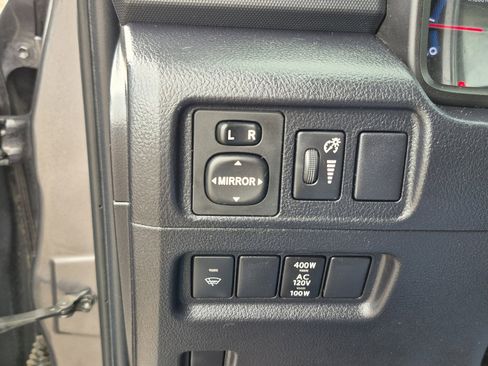 Used 2018 Toyota 4Runner SR5 image 35