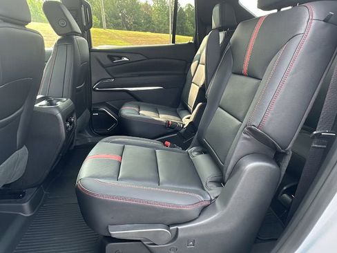 New 2026 Chevrolet Traverse RS w/ LPO, Floor Liner Package image 14