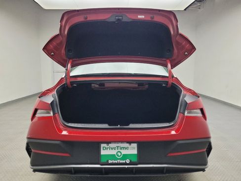 Used 2024 Hyundai Elantra SEL image 29