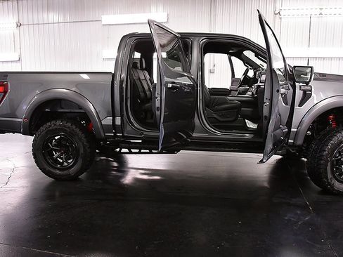 New 2025 Ford F150 XLT w/ Equipment Group 303A High image 39