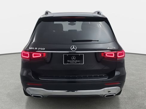 Certified 2021 Mercedes-Benz GLB 250 GLB 250 image 6