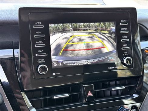 Used 2024 Toyota Camry SE w/ Convenience Package image 15