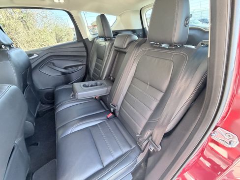 Used 2018 Ford Escape Titanium image 17