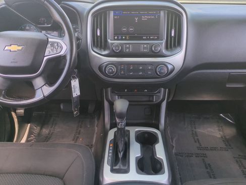 Used 2022 Chevrolet Colorado LT w/ Redline Special Edition image 11