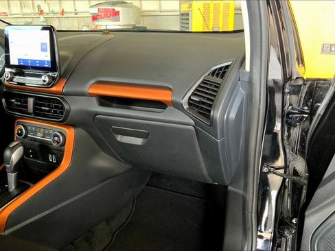 Certified 2021 Ford EcoSport SE w/ SE Convenience Package image 18