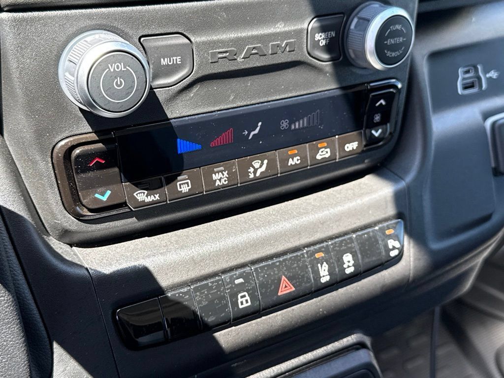 New 2026 RAM ProMaster 3500 w/ Safety Group FWD image 36