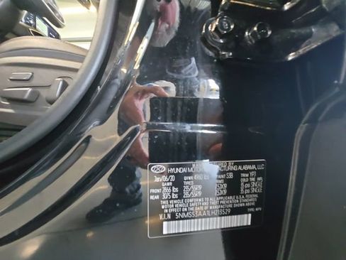 Used 2020 Hyundai Santa Fe Limited FWD image 25