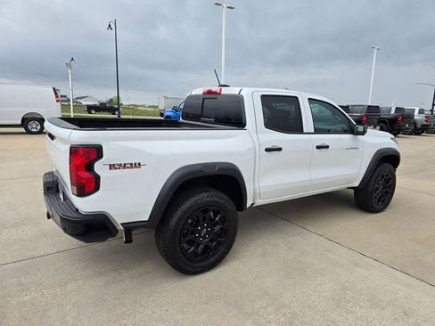 New 2026 Chevrolet Colorado Trail Boss AWD/4WD image 14