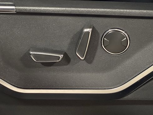 Used 2023 Ford F150 Raptor image 14