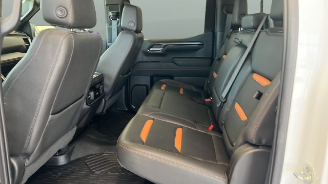 Used 2023 GMC Sierra 1500 AT4 w/ AT4 Premium Package AWD/4WD image 22