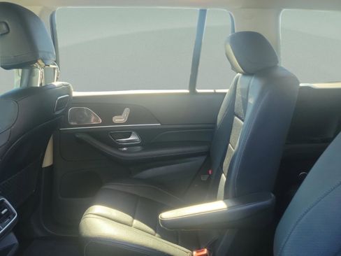 Used 2020 Mercedes-Benz GLS 450 4MATIC image 6