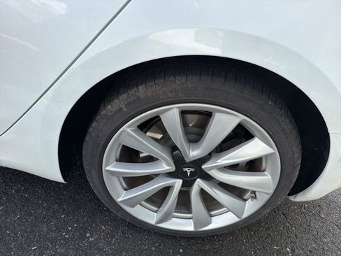 Used 2019 Tesla Model 3 Long Range image 15