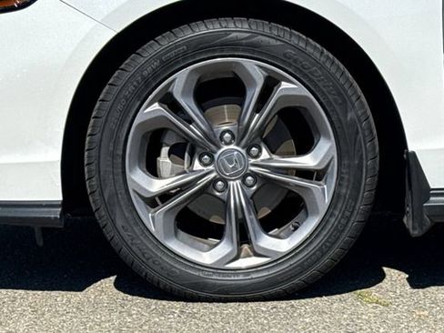 Used 2023 Honda Accord EX image 30