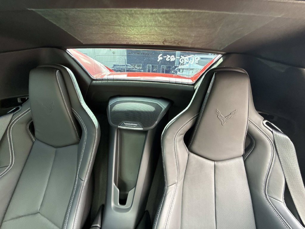 Used 2025 Chevrolet Corvette Z06 RWD image 28