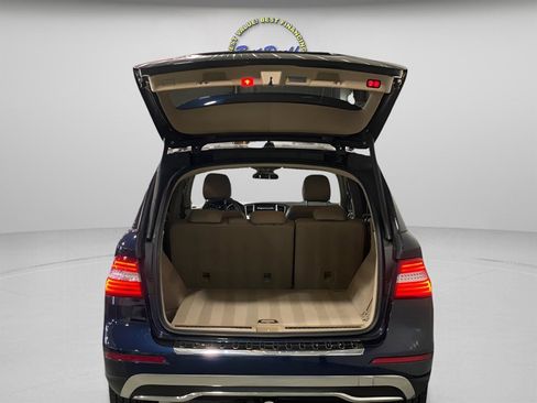 Used 2015 Mercedes-Benz ML 350 4MATIC w/ Premium 1 Package image 9