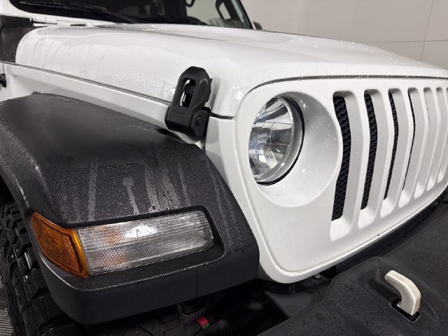 Used 2021 Jeep Wrangler Sport AWD/4WD image 12