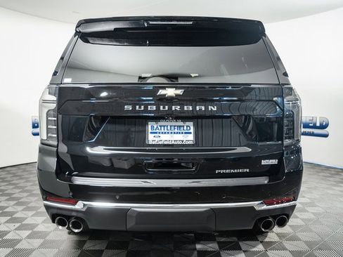 New 2026 Chevrolet Suburban Premier image 5