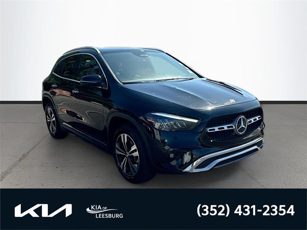 Used 2025 Mercedes-Benz GLA 250 image 1