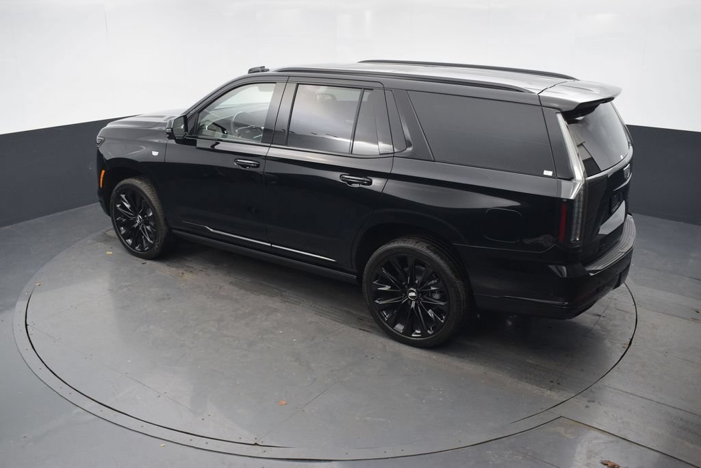 Certified 2026 Cadillac Escalade Platinum Sport w/ LPO, ONYX Package AWD/4WD image 45