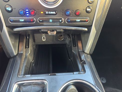 Used 2018 Ford Explorer Platinum image 15