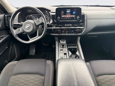 Used 2024 Nissan Pathfinder SV FWD image 18