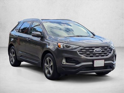 Used 2019 Ford Edge SEL w/ Equipment Group 201A image 3