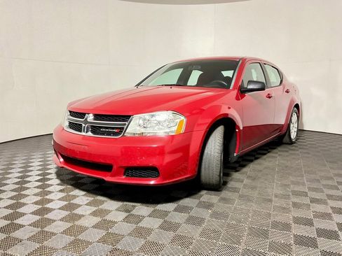 Used 2013 Dodge Avenger SE FWD image 2