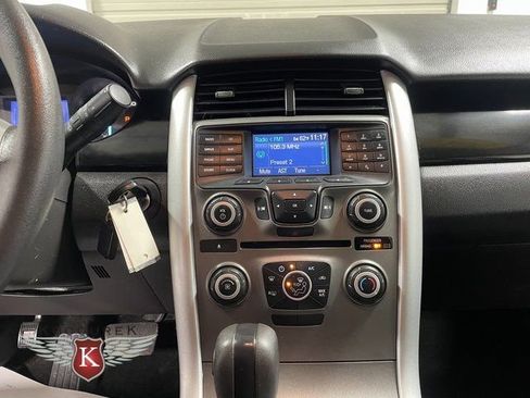 Used 2013 Ford Edge SE image 17