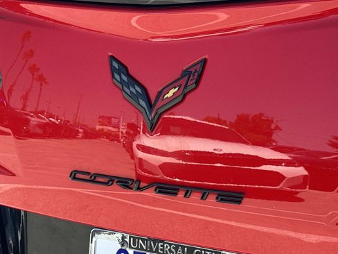Used 2016 Chevrolet Corvette Z06 w/ 3LZ Preferred Equipment Group RWD image 7