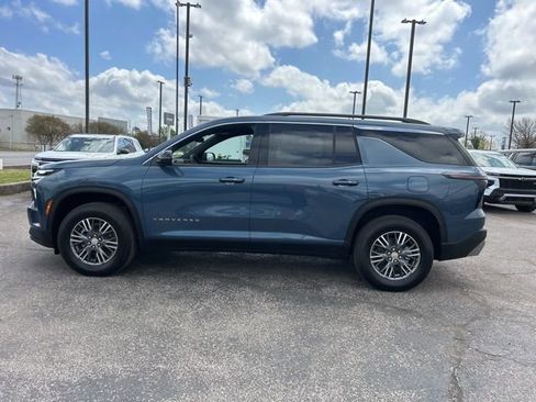 New 2026 Chevrolet Traverse LT image 6