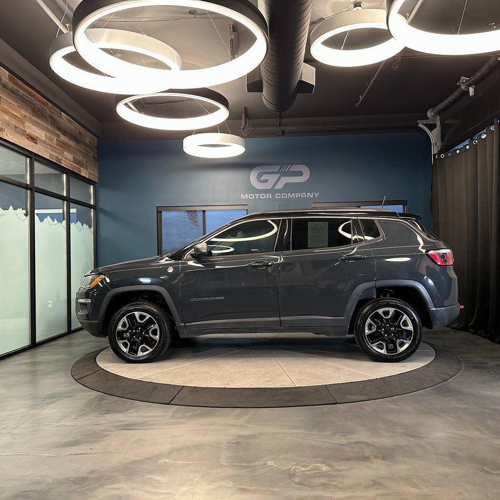 Used 2017 Jeep Compass Trailhawk w/ Navigation Group AWD/4WD image 6