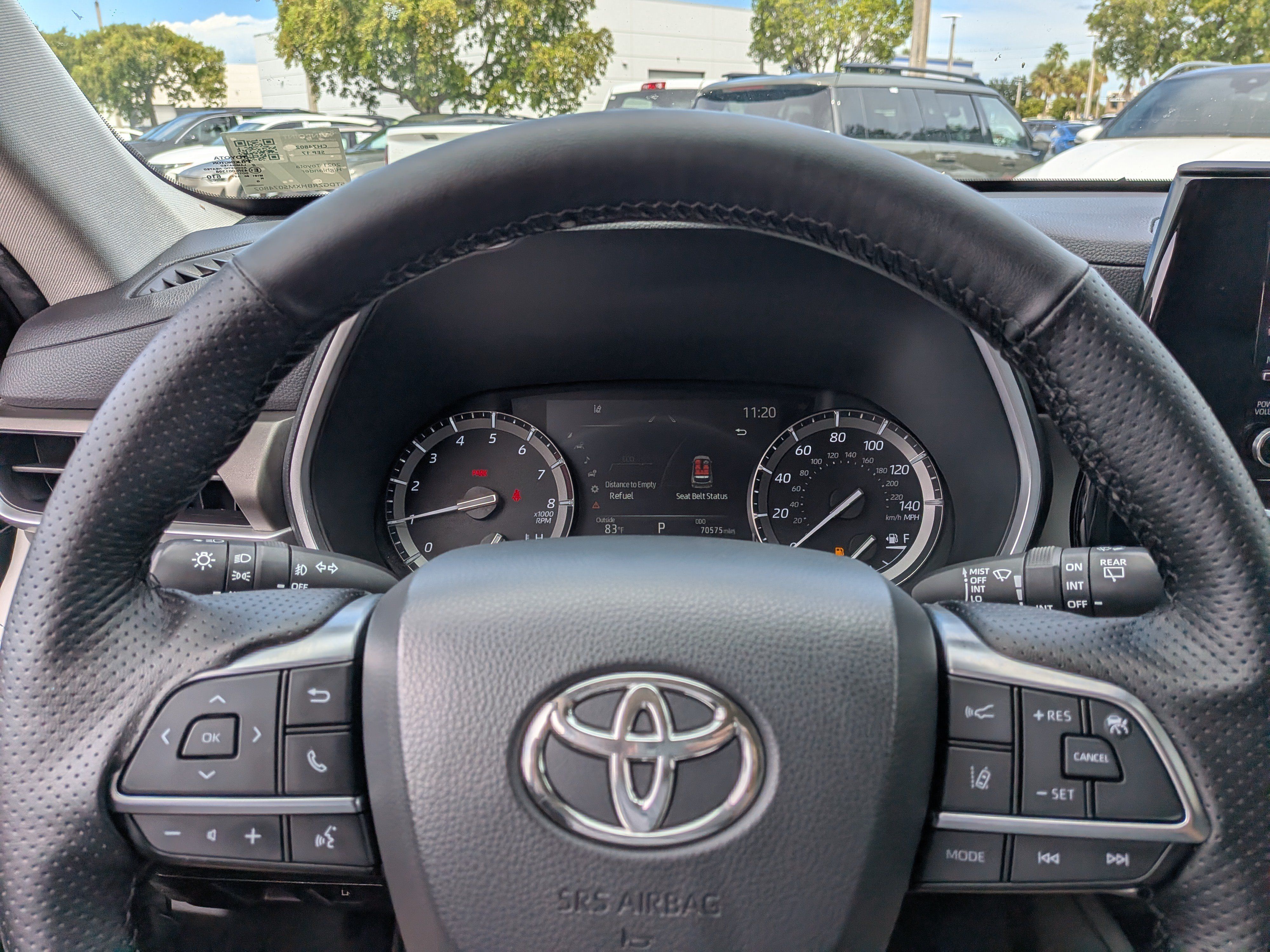 Used 2021 Toyota Highlander XLE AWD/4WD image 28