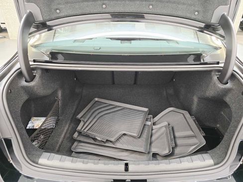 Used 2025 BMW 330i xDrive Sedan w/ Convenience Package image 29