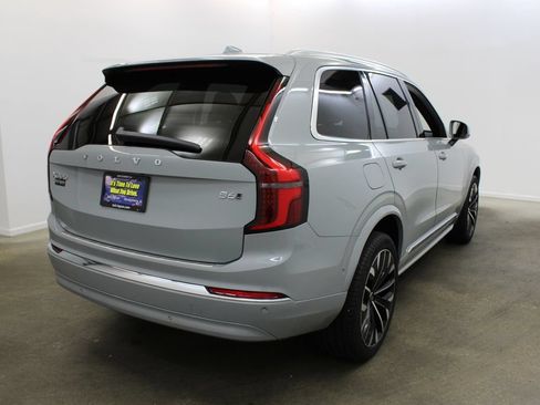 New 2026 Volvo XC90 B6 Plus w/ Protection Package Premier AWD/4WD image 5