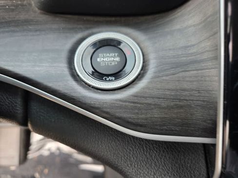 Used 2023 Jeep Grand Cherokee Limited AWD/4WD image 15