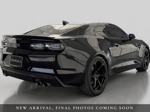 Used 2023 Chevrolet Camaro LT w/ RS Package RWD image 2